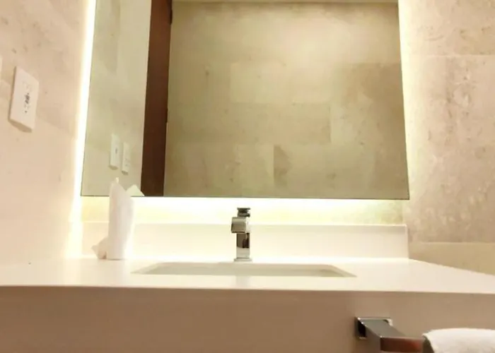 Apartment Next To The Beautiful 2 Bedroom *